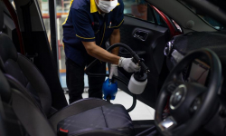 Jakie dywaniki samochodowe warto wybrać? Praktyczne wskazówki zakupowe