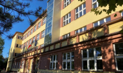 Umowa na termomodernizację średzkiej placówki oświatowej podpisana. Kontrakt na ponad 5 mln zł