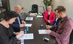 Umowa na budowę ośrodka zdrowia w Malczycach podpisana