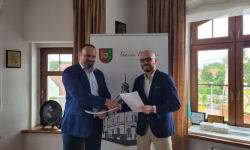 Podpisano umowę na przebudowę drogi w Radakowicach