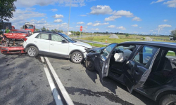 Cztery osoby poszkodowane w wypadku na zjeździe z A4 w Kostomłotach