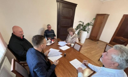 Umowa na przebudowę drogi gminnej w Kostomłotach podpisana