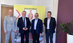 Przedstawiciele partnerskiej gminy Sierentz z wizytą w Urzędzie Gminy Kostomłoty