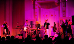 Kapeli Ze Wsi Warszawa w Synagodze