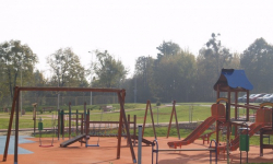 Nowe place zabaw w gminie Miękinia