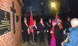 Tablica pamiątkowa dla kolejarzy w Malczycach