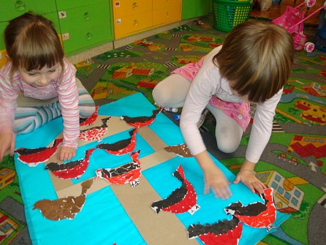 Przedszkolaki pamiętają o ptakach