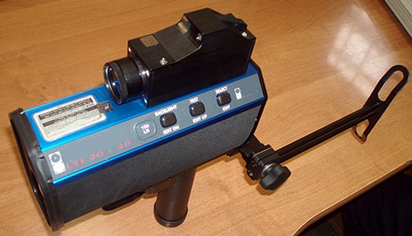 Laserowy wskaźnik prędkości