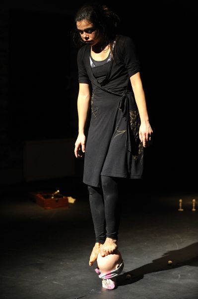 Spektakle „Charmolypi” oraz „The Woman Decomposed"