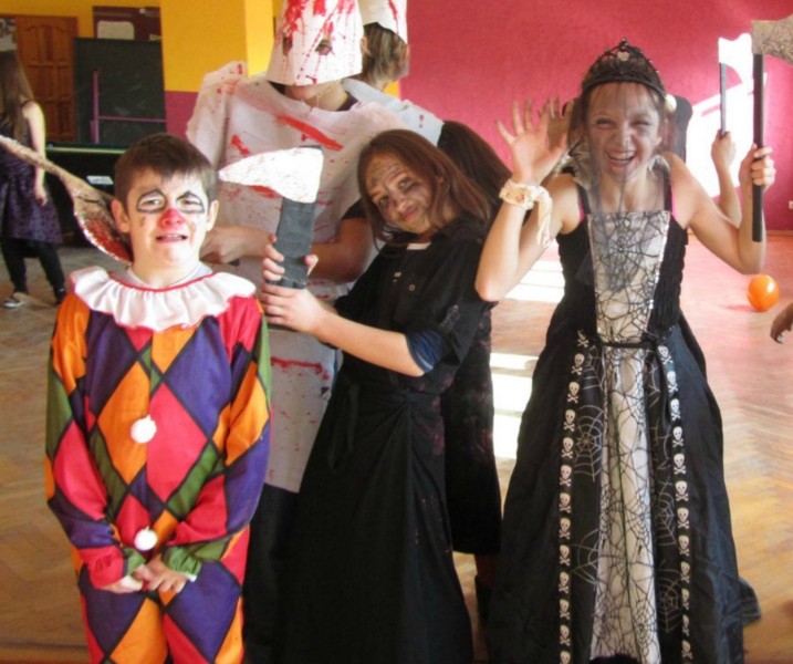 Makabryczny bal przebierańców