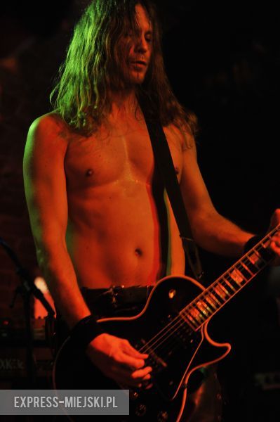 Od zmierzchu do świtu Enslaved