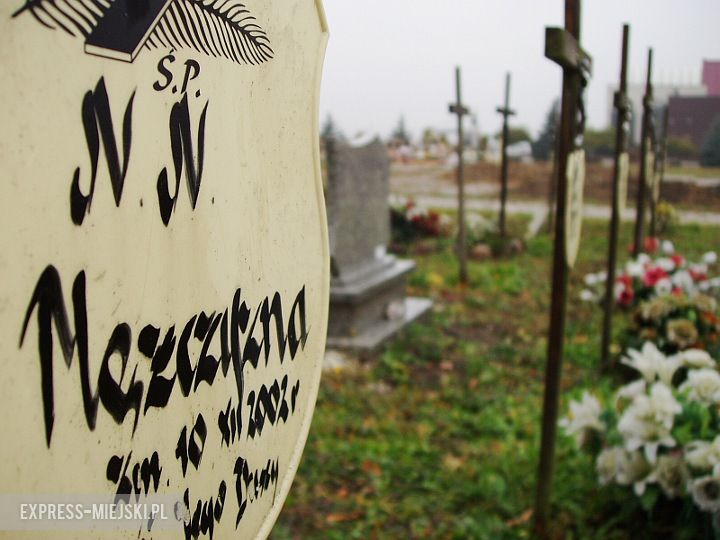 cmentarz na Kiełczowie we Wrocławiu
