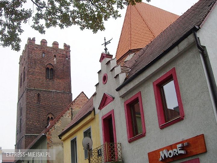 Wieża ma 30 metrów wysokości