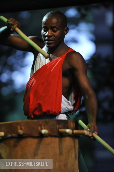 THE ROYAL DRUMMERS OF BURUNDI