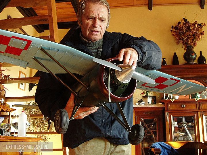 Były pilot zbiera też modele