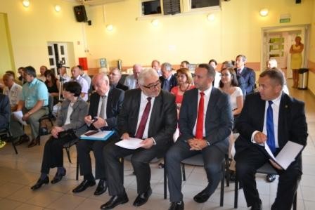 Uroczystość wręczenia Krzyża Oficerskiego Orderu Zasługi RP prof. Rudolfowi Lenzowi