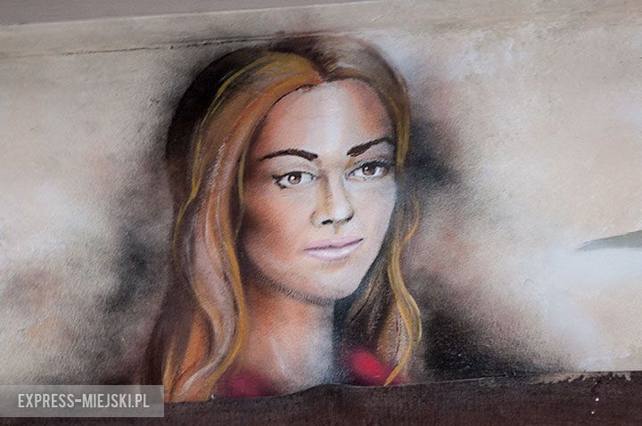 Rysunki na suficie w Gościńcu pod Furą wykonane przez wrocławskich studentów