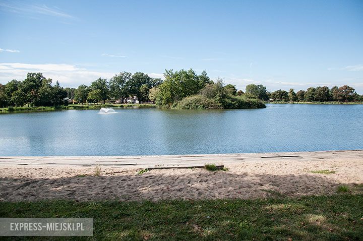 Zniszczony podest na Kajakach