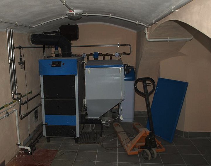 Wyremontowany budynek dawnej szkoły