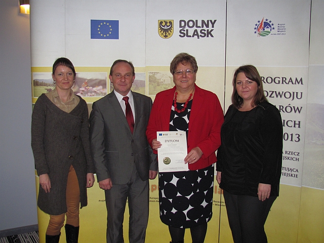 Marszałek wyróżnił gminę Udanin w konkursie „Przyjazna wieś”