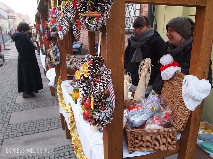 Kiemasz przed muzeum 