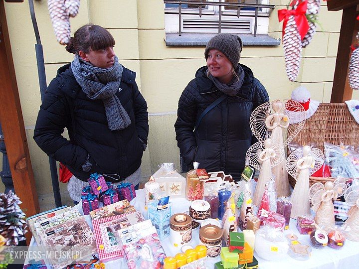 Kiemasz przed muzeum 