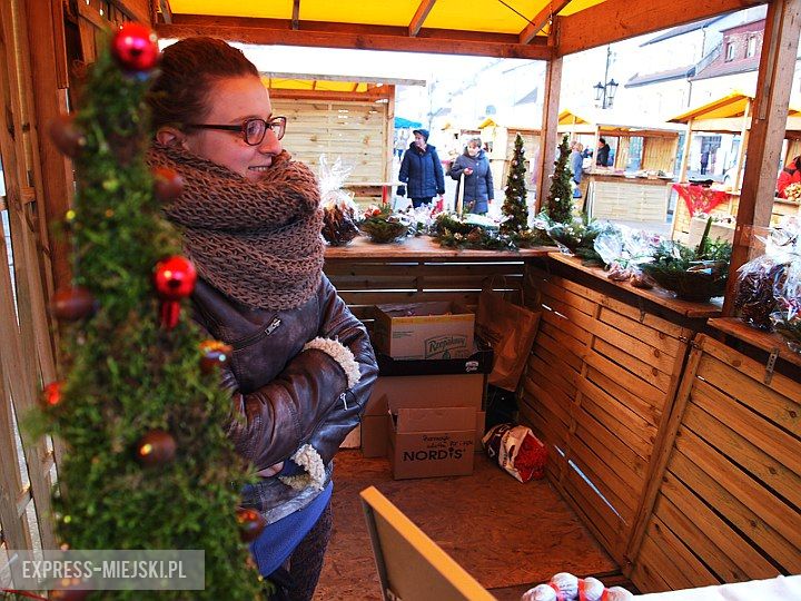 Jarmark przed kościołem św. Andrzeja