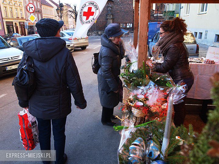 Jarmark przed kościołem św. Andrzeja