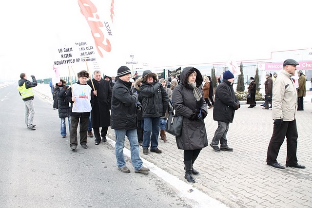 Akcja prosteteacyjna Solidarności pod LG Chem Poland