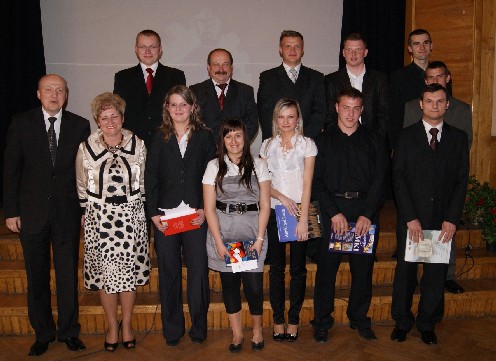 Absolwenci 2010 w Zespole Szkół Ponadgimnazjalnych w Ziębicach