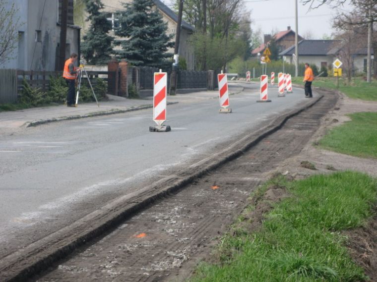 Nowe drogi i chodniki w powiecie średzkim