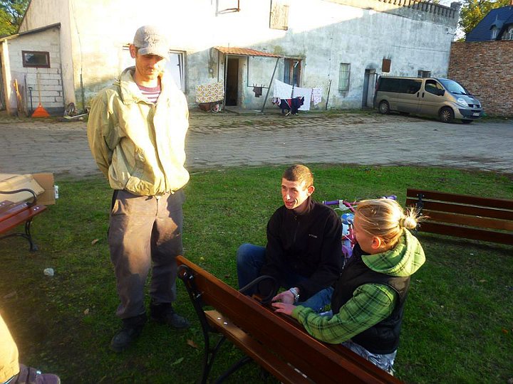 Sprzątanie parku i zakup nowych ławek