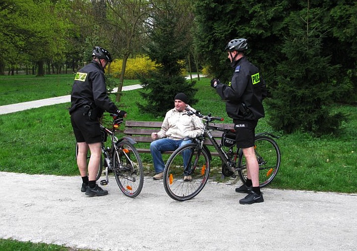 Funkcjonariusze będą kontrolować parki i tereny rekreacyjne 