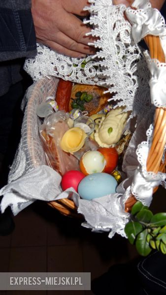 Święcone koszyczki wielkanocne