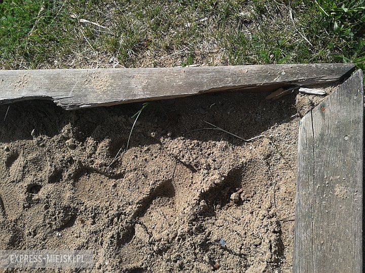 Plac zabaw w Ujeździe Dolnym