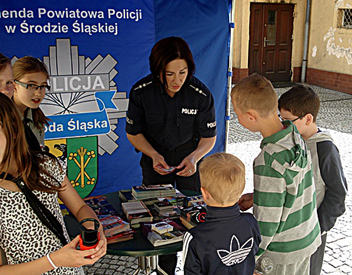 Akcja przeciw narkotykom i przemocy w Środzie Ślaskiej