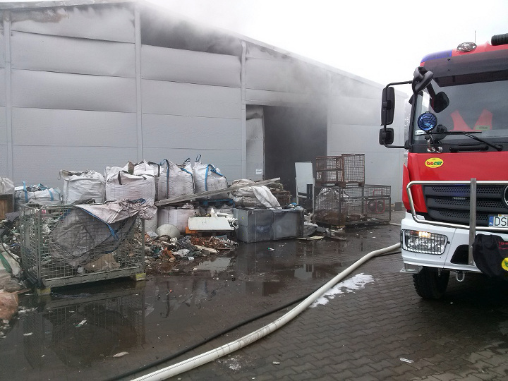 Pożar gaszono przez ponad 3 godziny