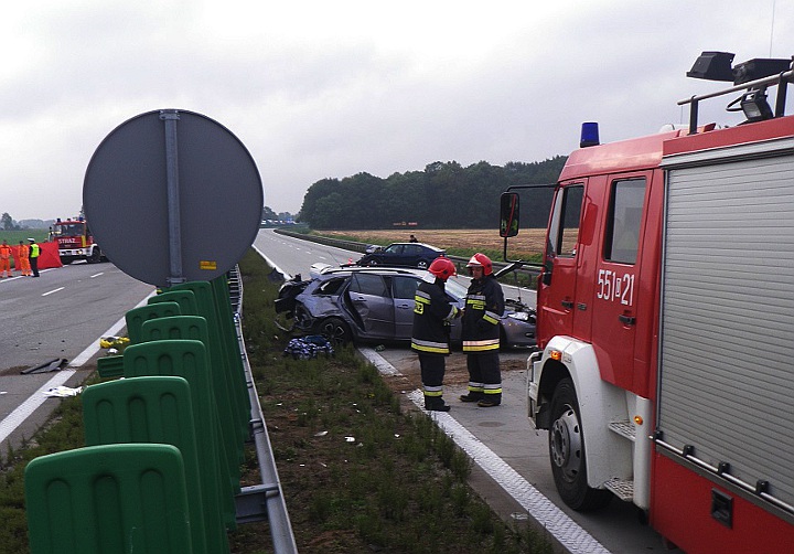Wypadek na autostradzie. Na miejscu zginął kierowca