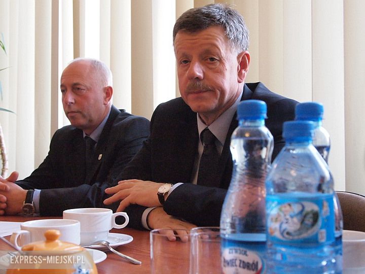 Ostatnia sesja przed wyborami 2014