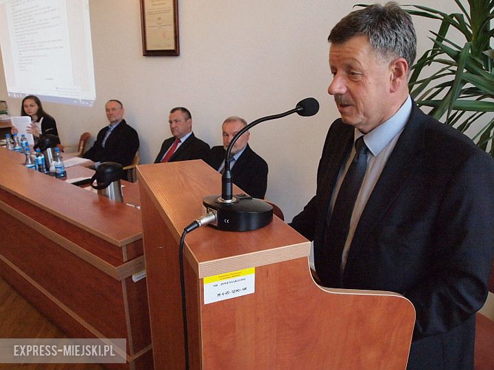 Ostatnia sesja przed wyborami 2014