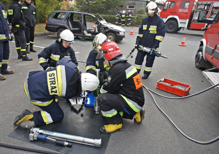 Szkolenia praktyczne i teoretyczne