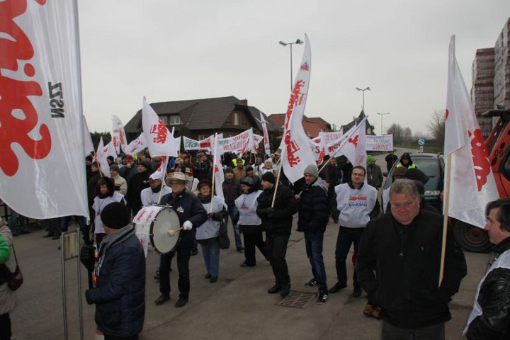 Protesty związkowców pod Röbenem