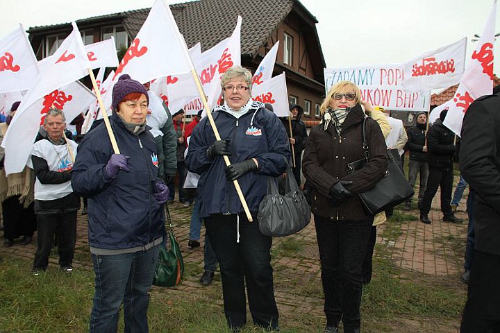 Protesty związkowców pod Röbenem