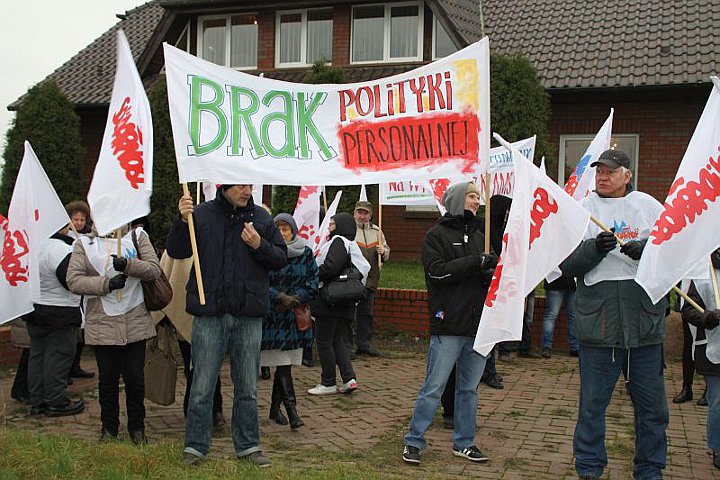 Protesty związkowców pod Röbenem