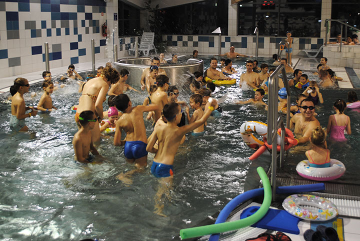 Mikołajki w parku wodnym