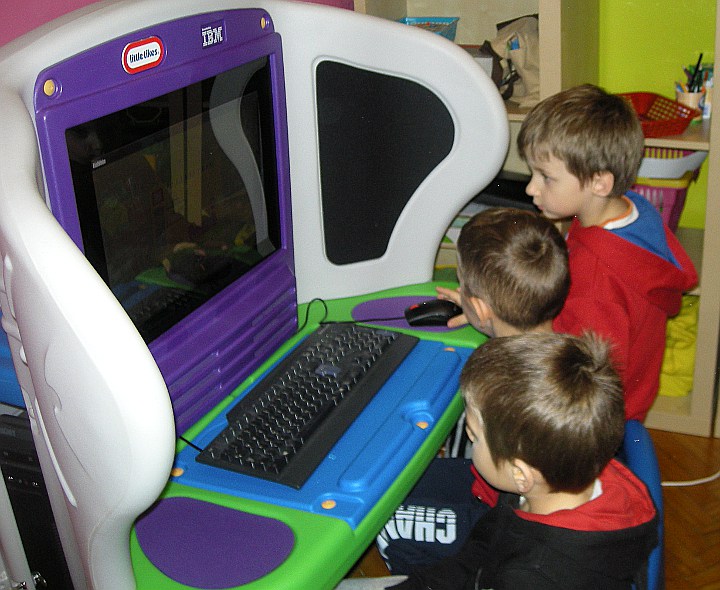 Komputer IBM w przedszkolu