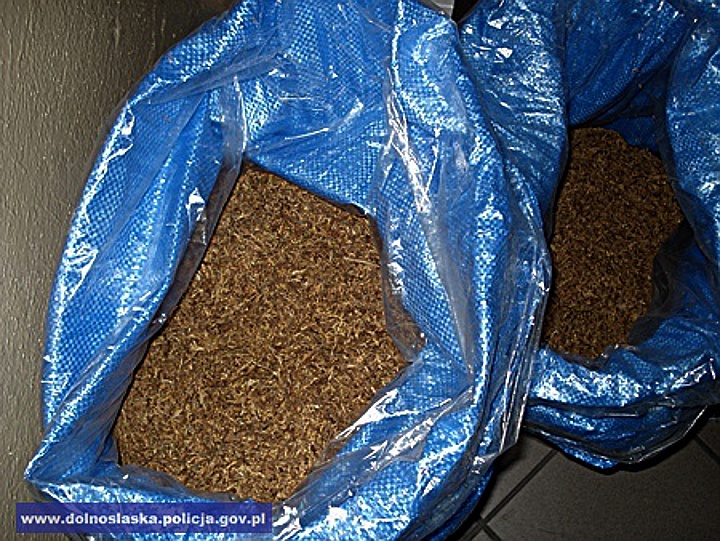 Znalezione papierosy i tytoń