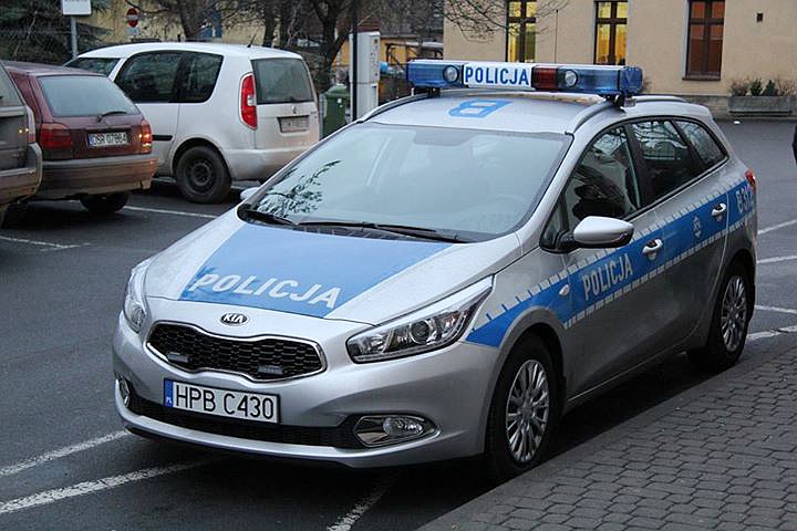 Przekazanie samochodu dla policji