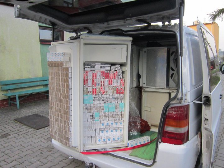 Przykłady papierosowego szmuglu