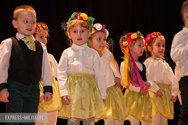 Przedszkolaki zatańczyły dla Babć i Dziadków
